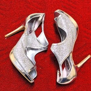 Size 10 Silver Heels
